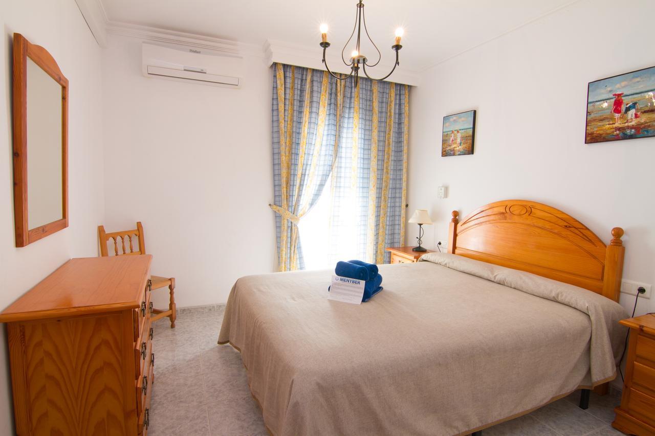 Pulguilla E Menyber Apartment เนร์คา ภายนอก รูปภาพ