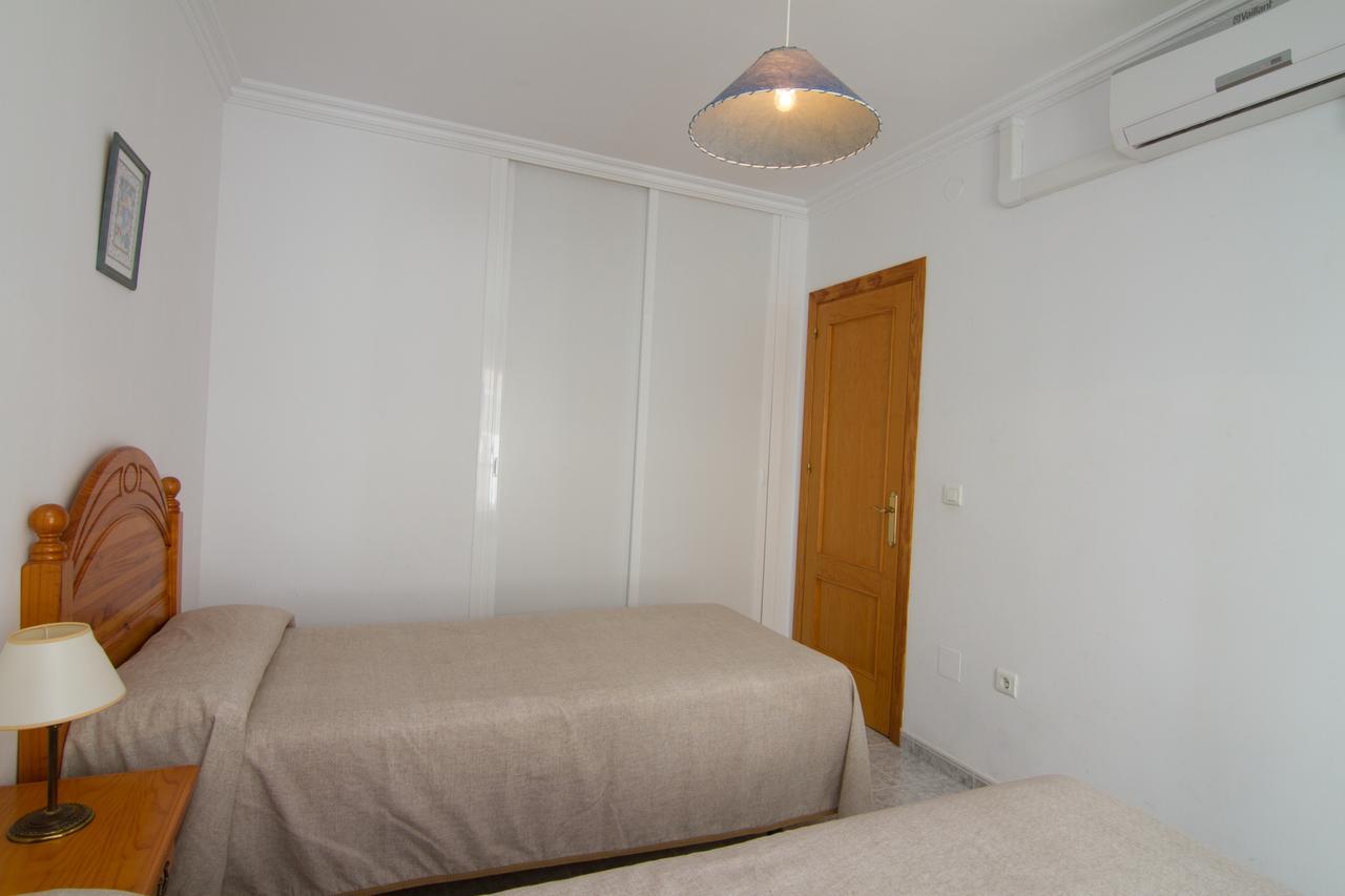 Pulguilla E Menyber Apartment เนร์คา ภายนอก รูปภาพ