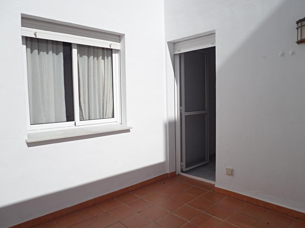 Pulguilla E Menyber Apartment เนร์คา ภายนอก รูปภาพ