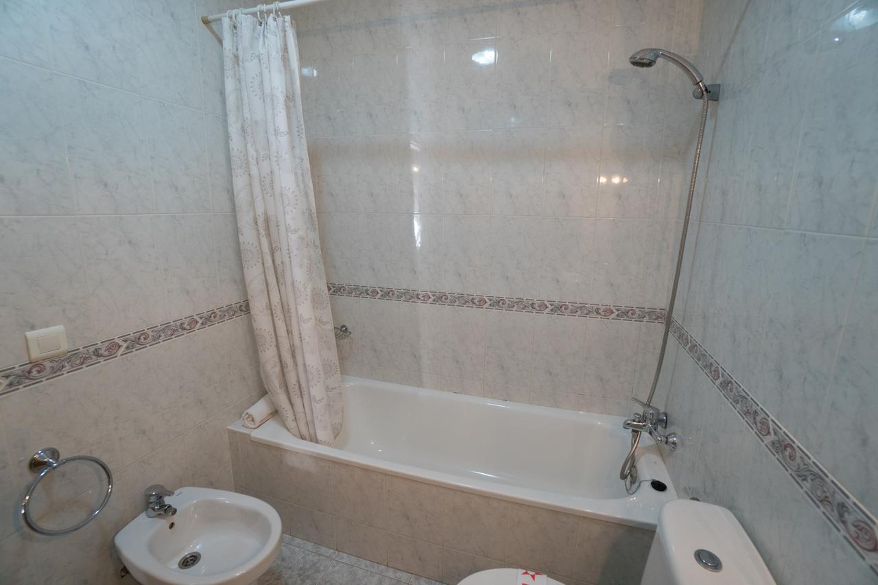 Pulguilla E Menyber Apartment เนร์คา ภายนอก รูปภาพ