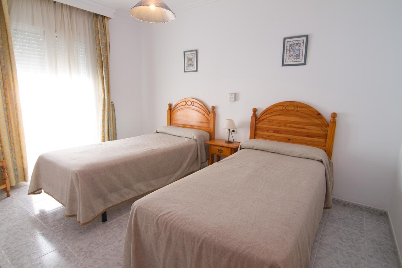 Pulguilla E Menyber Apartment เนร์คา ภายนอก รูปภาพ